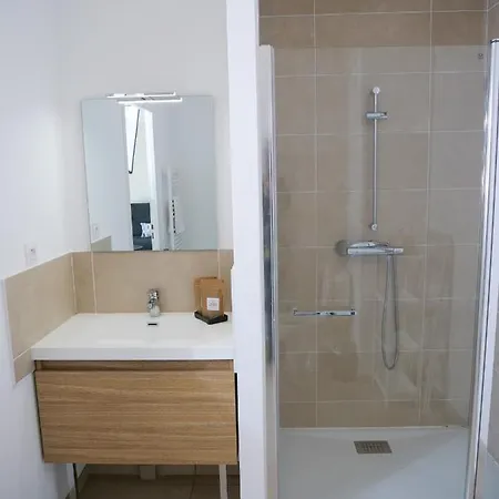 Les Patios De St-pierre Apartmanhotel