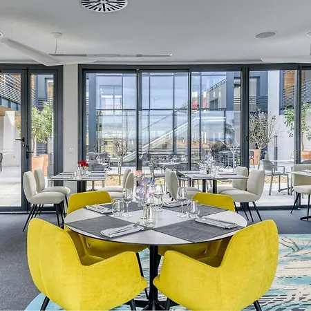 Les Patios De St-pierre Apartmanhotel